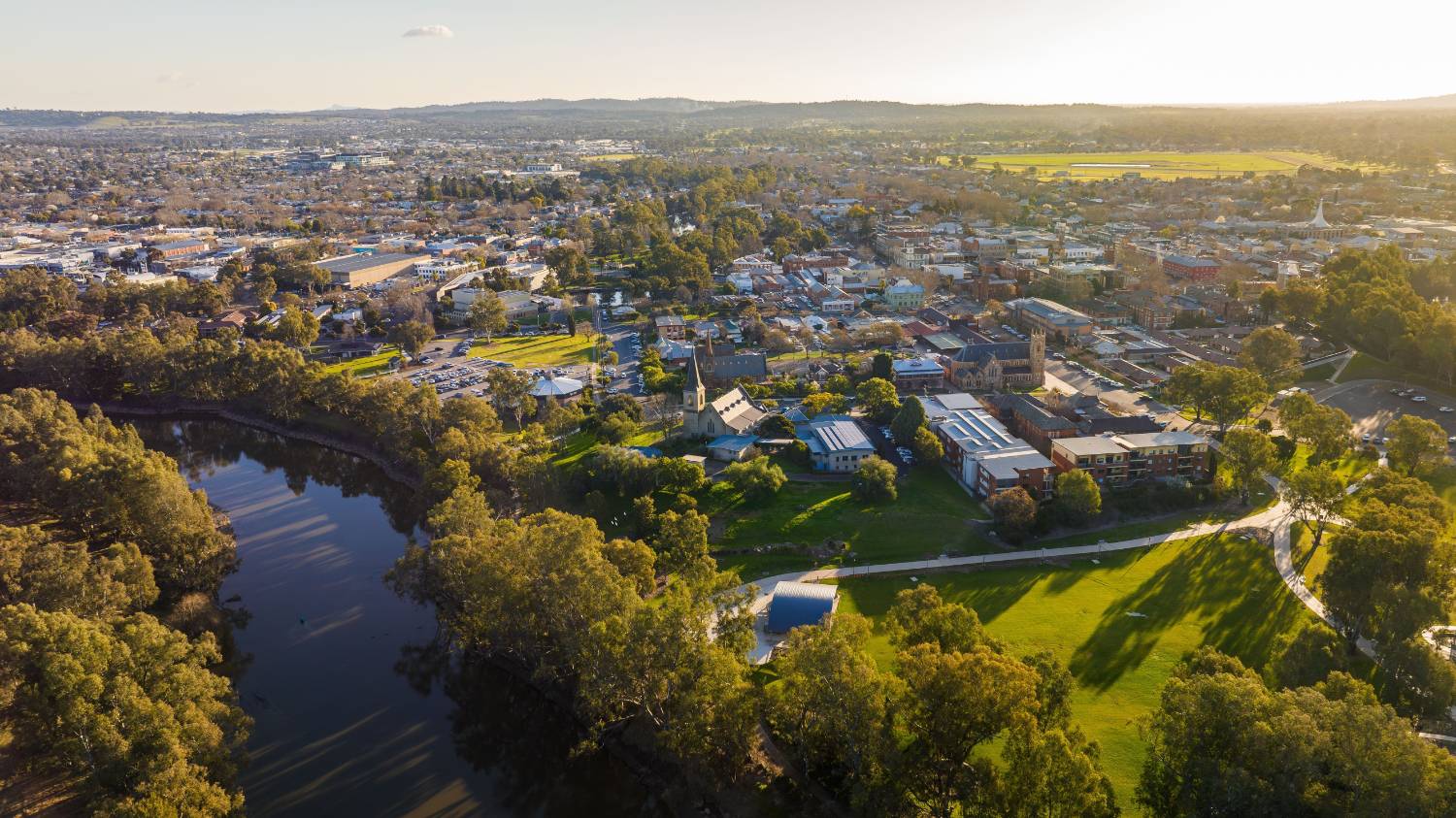 Wagga Wagga and the Murrumbidgee from the air