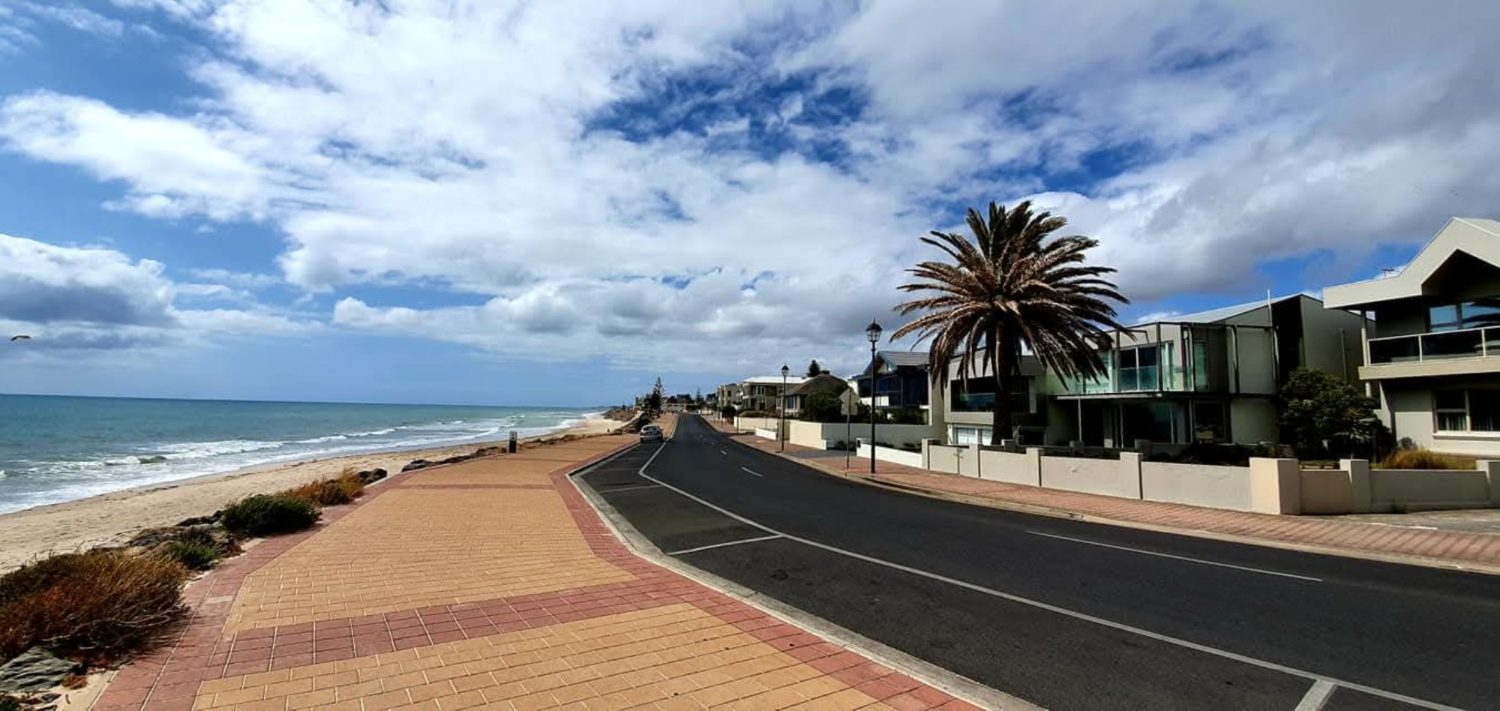 The esplanade, beach and coast road at Brighton on Adelaide&rsquo;s metropolitan coast