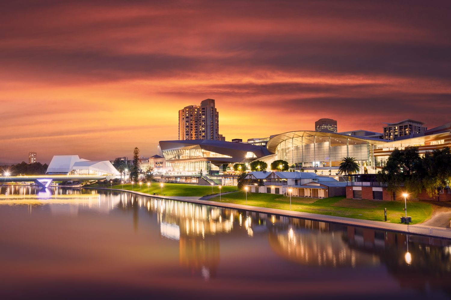 The River Torrens through central Adelaide, parklands on both banks